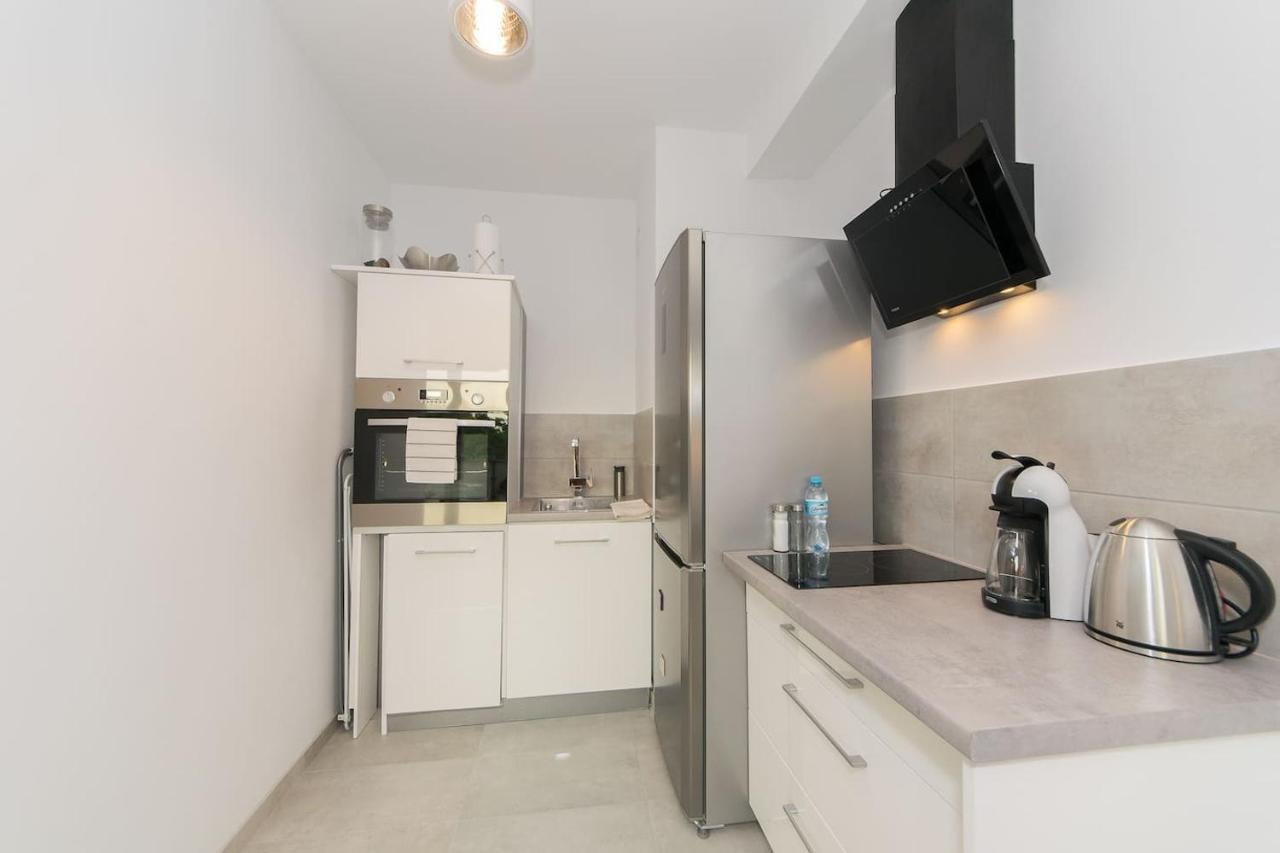 Cosy Studio With Private Garage P4You Pl Krakow Exterior photo